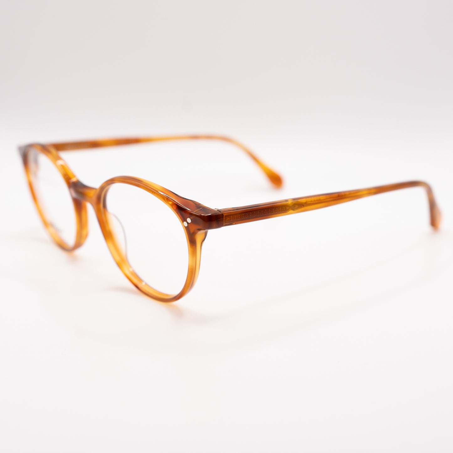 ROUND PASTE PRESCRIPTION GLASSES FROM THE BRAND GIGI STUDIOS