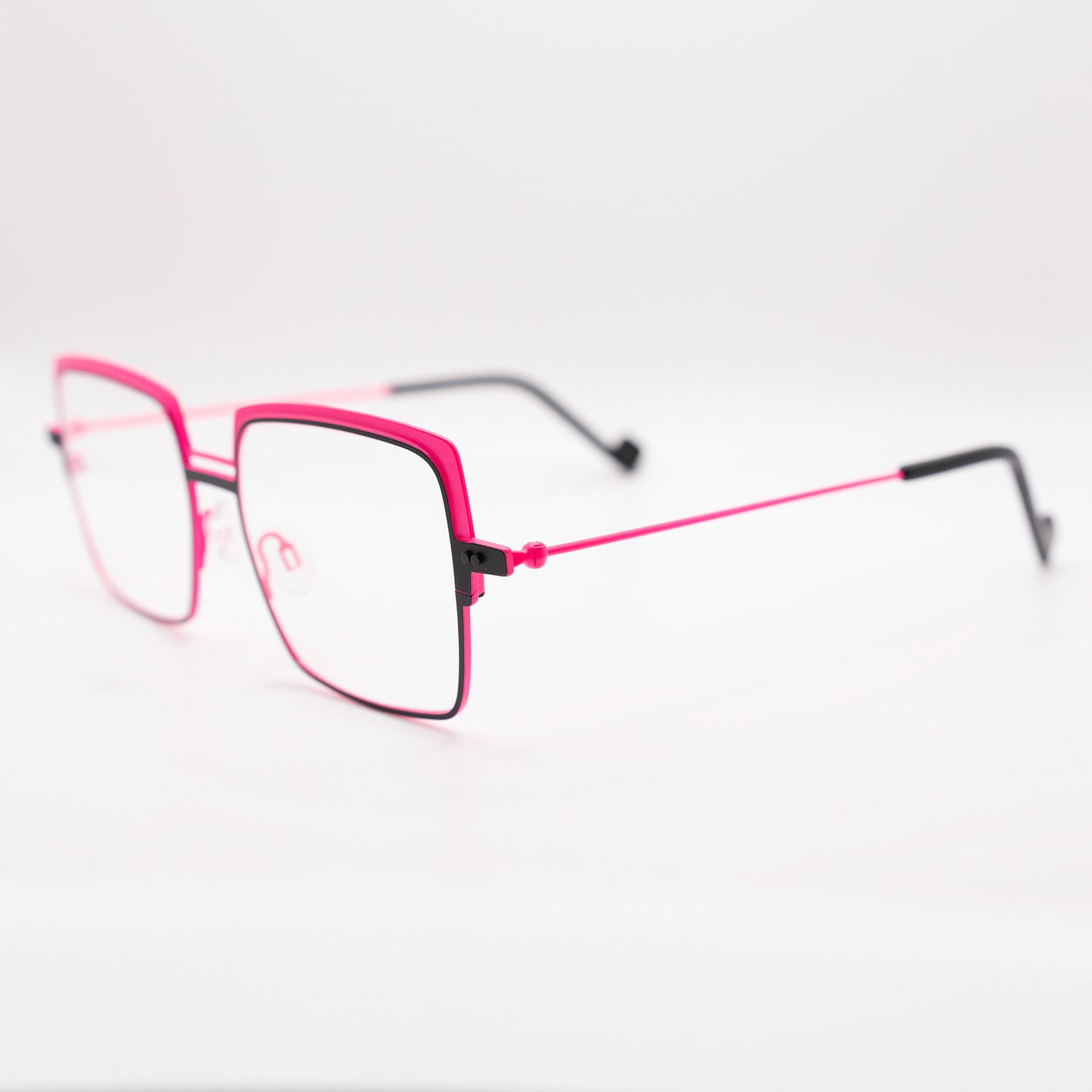 GAFA DE METAL DE COLOR NEÓN DE LA MARCA XIT | Tendencias de gafas | Optica Bronte