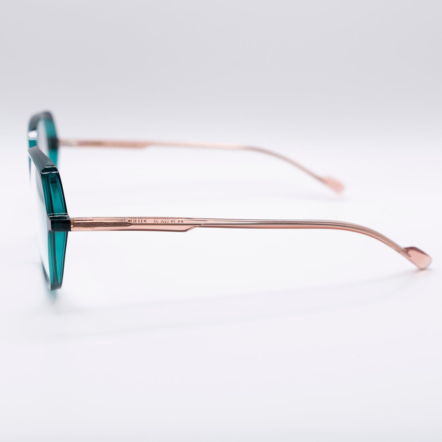 Blush brand plastic glasses