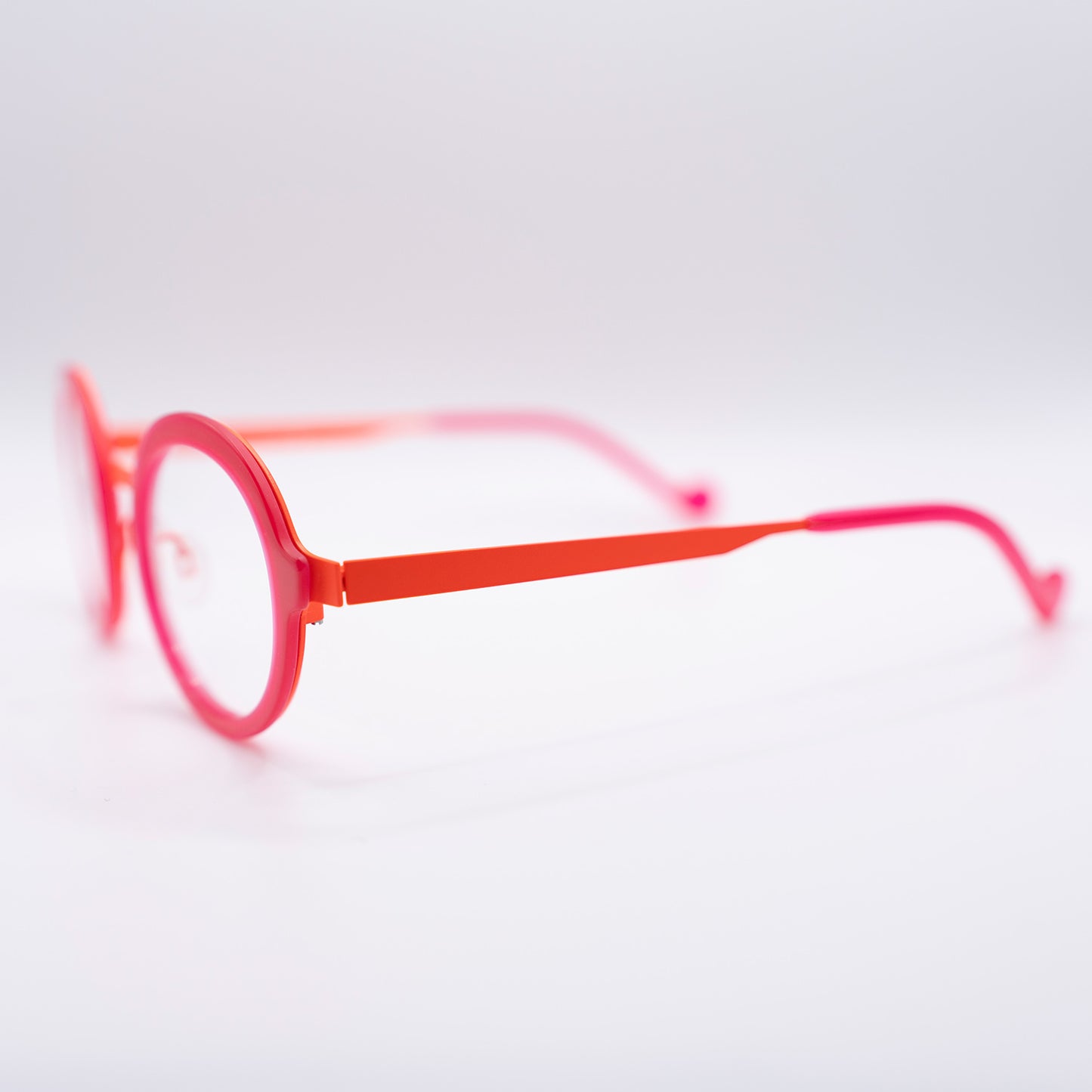 Gafa de graduado de la marca Xit Eyewear
